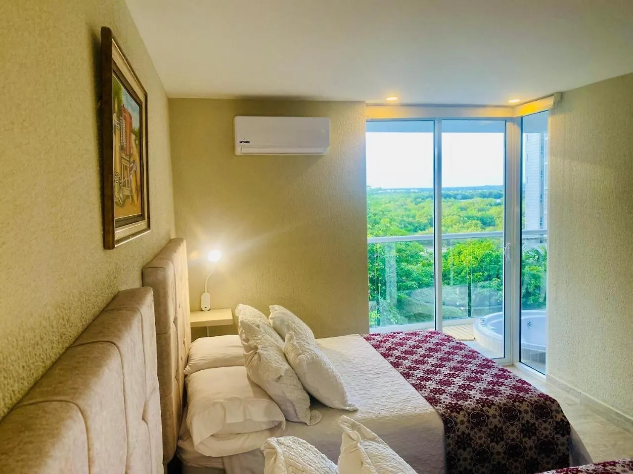 Dominique Cartagena, Beautiful 2 Bedroom Apartment