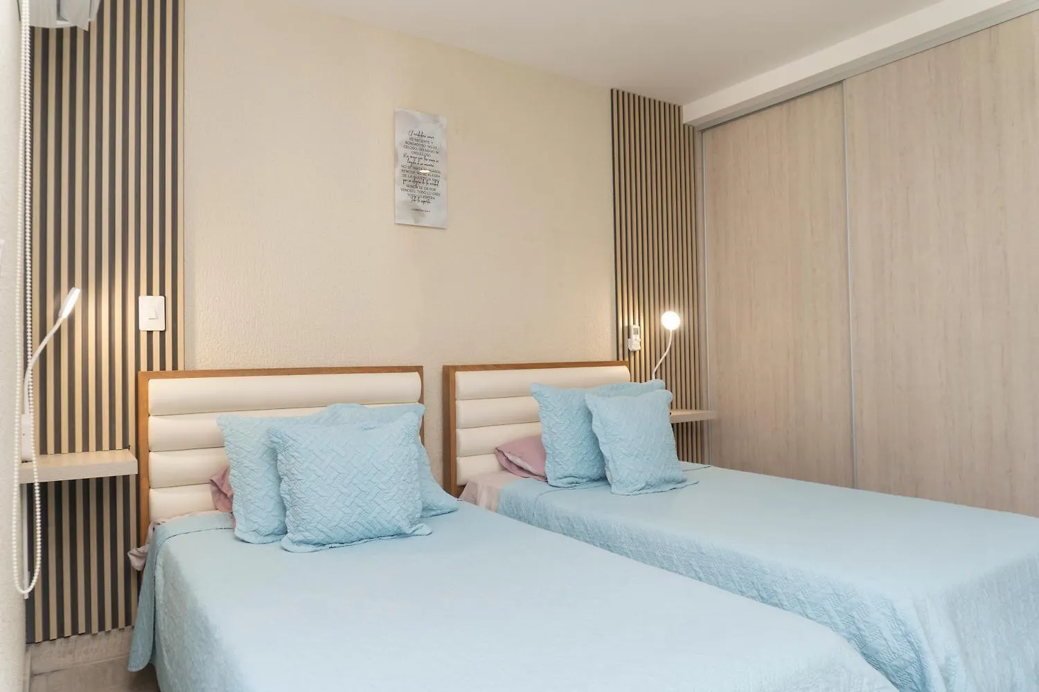 Dominique Cartagena, Beautiful 2 Bedroom Apartment 0*, Cartagena Colombia